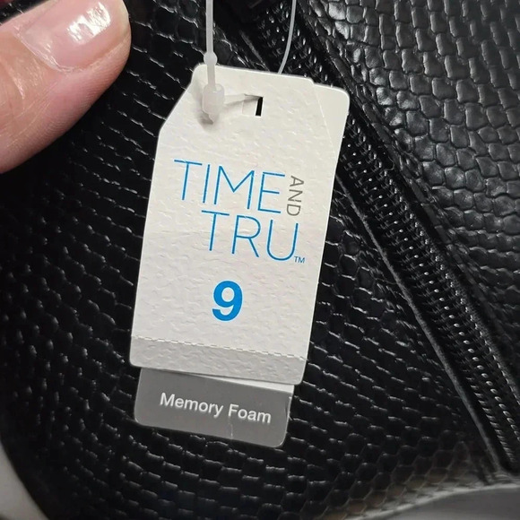 {Time and Tru} Womens Black Memory Foam Pointy Toe Ankle Booties - Size 9 - Picture 10 of 11